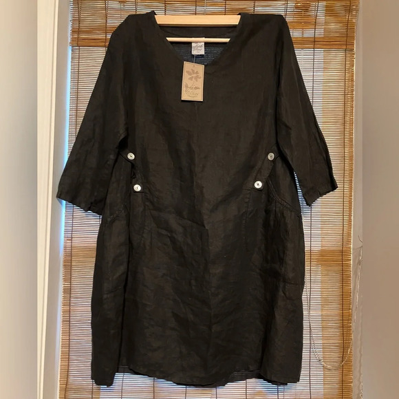 Match Point by FixSun Black Linen Dress - Picture 4 of 13